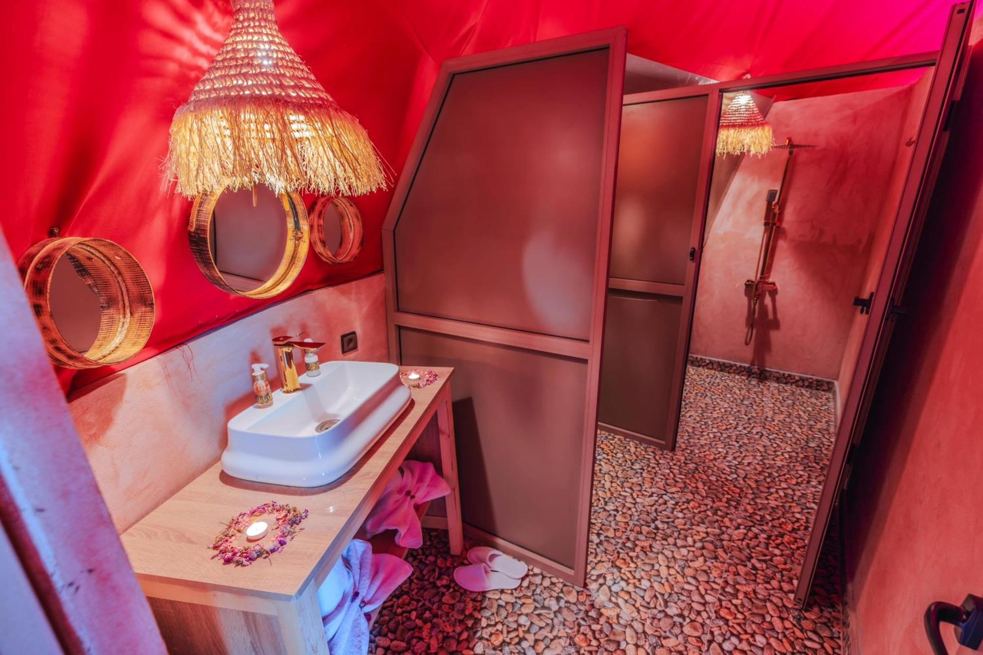 Luxury Camp Camelhouse Hotel Merzouga Room photo