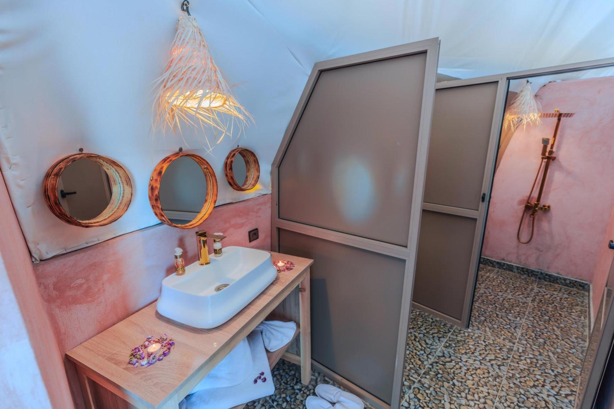 Luxury Camp Camelhouse Hotel Merzouga Exterior photo